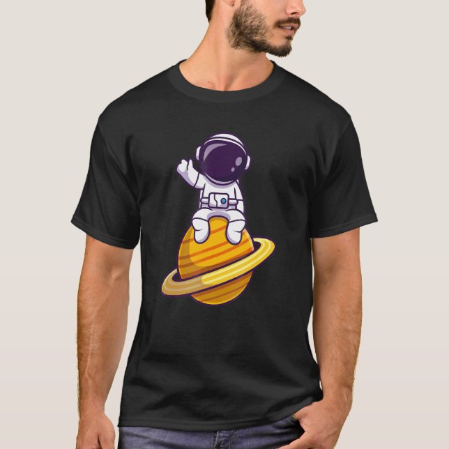 Camiseta Astronauta De Guay Cuto Sentado En El Planeta Satu (Anverso)