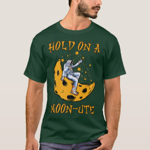 Camiseta Astronauta de la luna en el exterior del planeta g