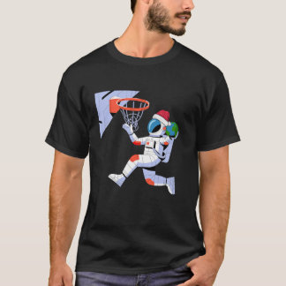 Camiseta Astronauta de Santa Hat Dunking Earth Basketball