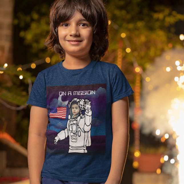 Camiseta Astronauta En La Luna Niño Del Espacio Ultraterres (Subido por el creador)