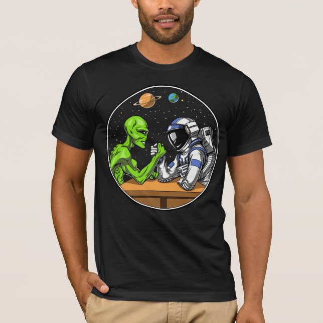 Camiseta Astronauta espacial Ejército alienígena lucha cont (Anverso)