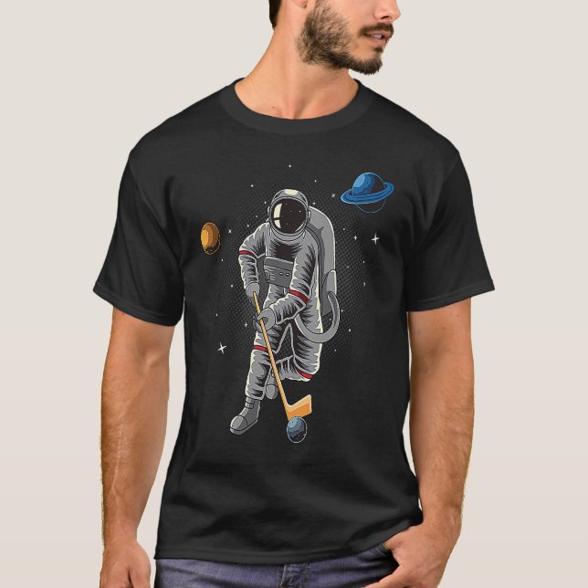 Camiseta Astronauta jugando al hockey en planetas espaciale (Anverso)