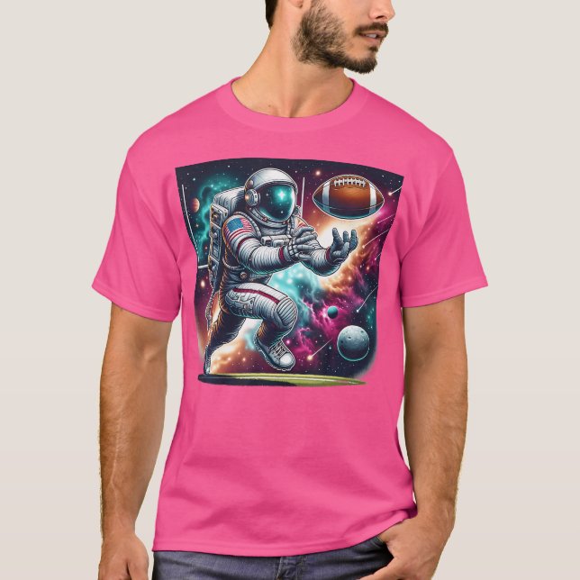 Camiseta Astronauta Jugando Fútbol En El Espacio (Anverso)