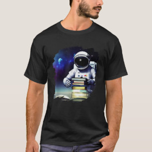 Camiseta Astronauta leyendo libros divertidos biblioteca