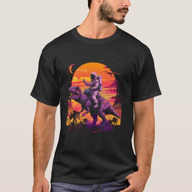 Camiseta Astronauta montando T-Rex Dinosaur Space Boys Funn (Anverso)