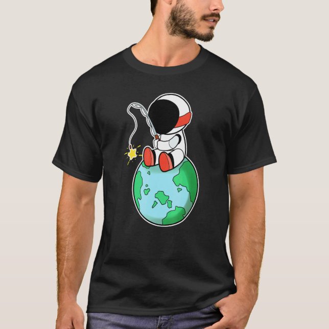 Camiseta Astronauta pescando en la Tierra (Anverso)