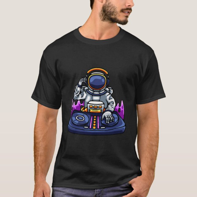 Camiseta Astronauta Psicodélico Dj En El Festival De Música (Anverso)