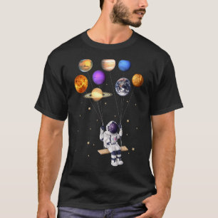 Camiseta Astronauta sostiene planeta globo aerostático Sy c