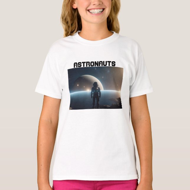 Camiseta Astronautas flotando en el universo (Anverso)
