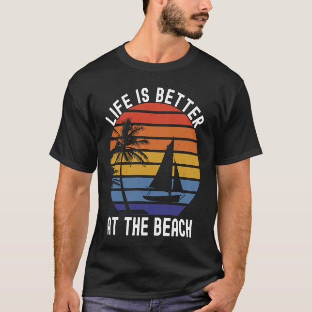Camiseta at the Beach Beach Clothing (Anverso)