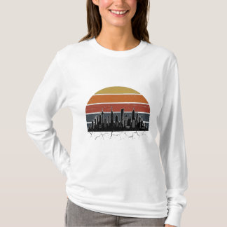 Camiseta Atardecer del paisaje urbano de la ciudad retro de