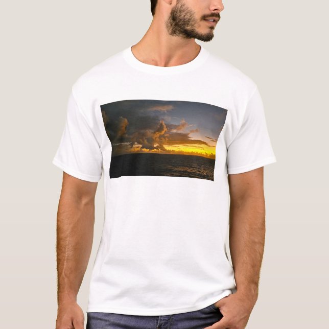 Camiseta Atardecer en el Ecuador, Océano Pacífico (Anverso)
