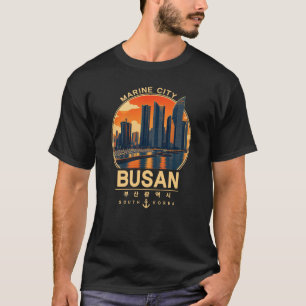 Camiseta Atardecer en la ciudad marina de Busan con silueta