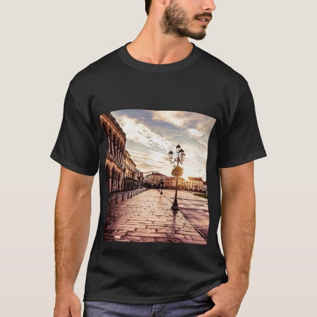 Camiseta Atardecer en la plaza de Padova en Italia (Anverso)