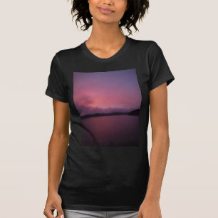Camiseta Atardecer morado en el lago Arrowhead