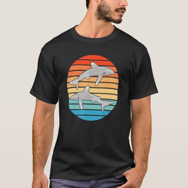 Camiseta Atardecer oceánico Whitetip Shark Retro (Anverso)