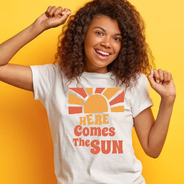 Camiseta Atardecer retro vintage de los años 70 Aquí viene 