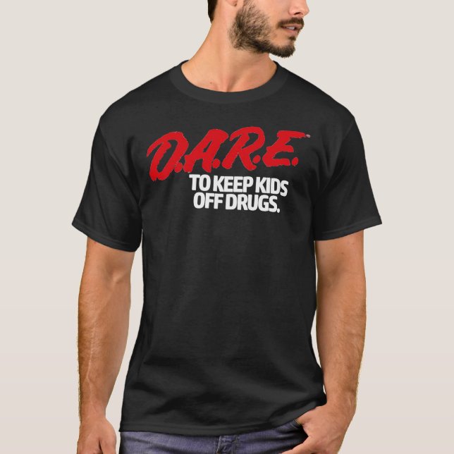 Camiseta atractiva - D.A.R.E. (Dare) Logotipo vint (Anverso)