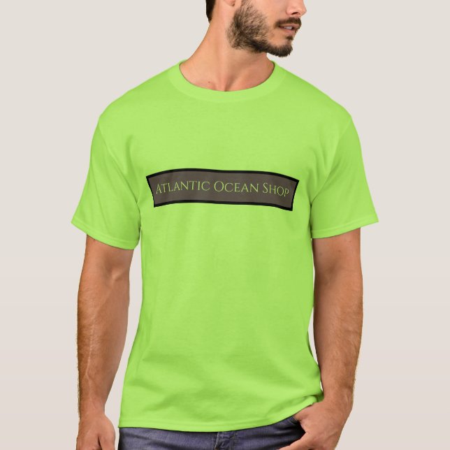 Camiseta atractiva y más ropa (Anverso)