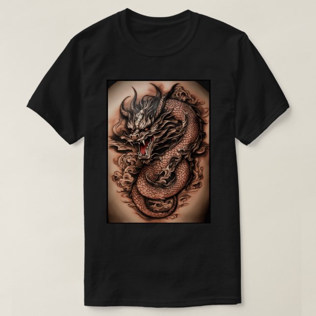 Camiseta "Audaz Elegancia: Tatuaje del Dragón Gris Negro Ce (Diseño del anverso)