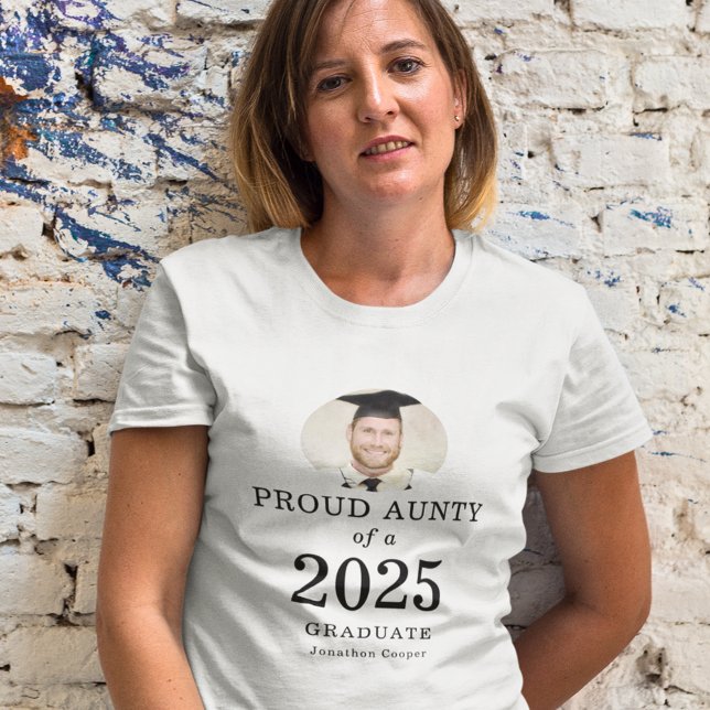 Camiseta Audaz foto de texto orgullosa tía del graduado 202 (Subido por el creador)