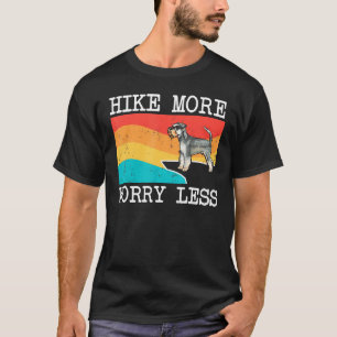 Camiseta Aumentar la preocupación por menos Schnauzer gráfi