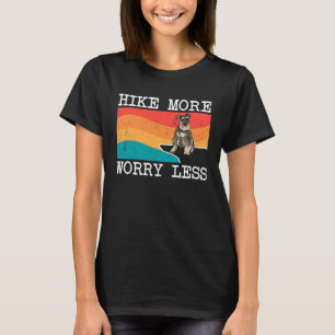 Camiseta Aumentar la preocupación por menos Schnauzer gráfi