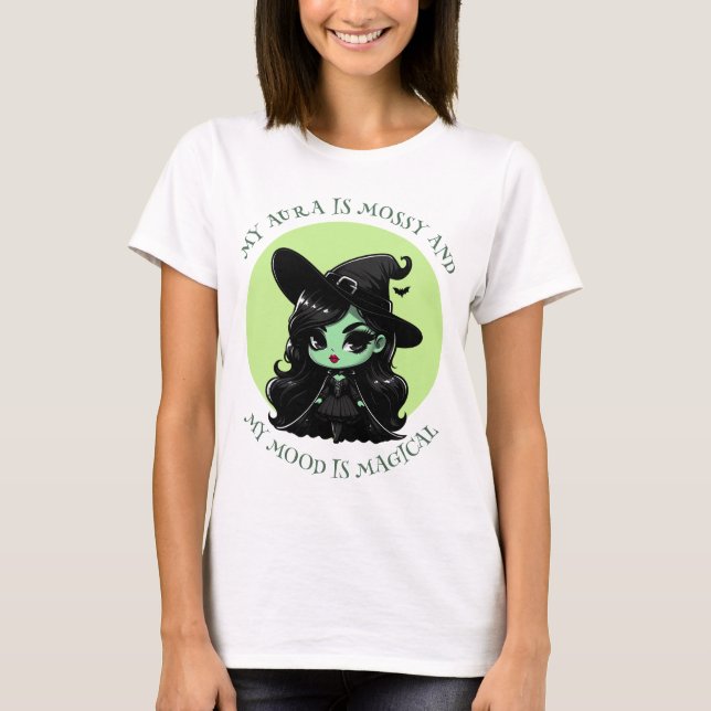 Camiseta Aura de Mossy y Vibe de Bruja Verde de Ánimo Mágic (Anverso)