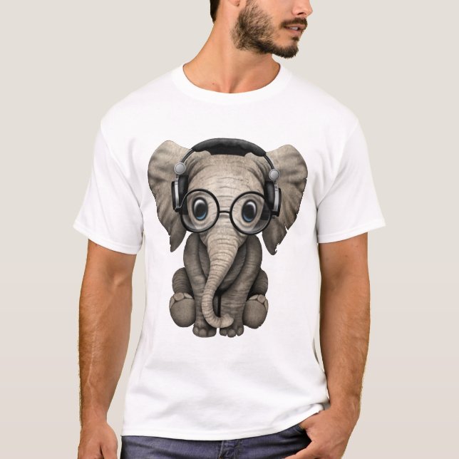 Camiseta Auriculares que llevan y vidrio de DJ del elefante (Anverso)