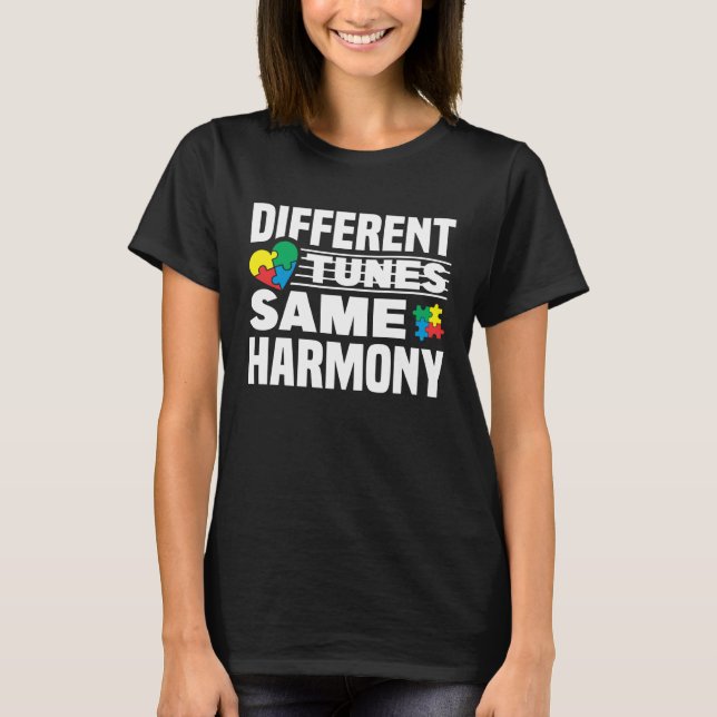 Camiseta Autism Awareness Month Different Tunes Same Harmon (Anverso)