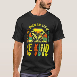 Camiseta Autism Awareness Month Kindness Butterfly Vintage
