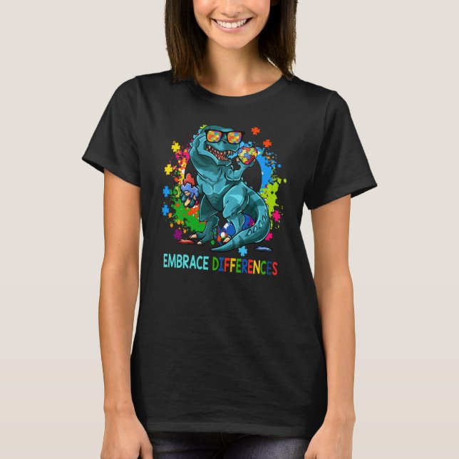 Camiseta Autism Dinosaur TRex Puzzle Pieces Heart Embrace D (Anverso)