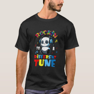 Camiseta Autista   Rockin A Un Panda De Tune Diferente