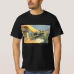 Camiseta Auto convertible de vintage Science Ficción Steamp<br><div class="desc">Ilustracion Vintage Victoriano futurista viajes y transporte ciencia ficción diseño de punk de vapor con un auto convertible volador con alas. El chófer está a punto de aterrizar su coche futurista (o es un avión) en la tienda de chocolates en el futuro. Un clásico diseño de ciencia ficción de historietas...</div>