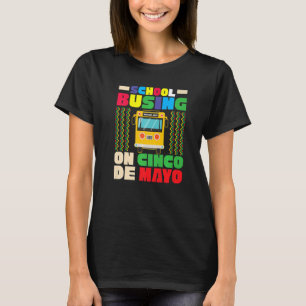 Camiseta Autobús escolar en el Cinco De Mayo Mexicano