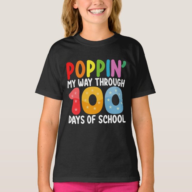 Camiseta Avanzar A Través De 100 Días De Escuela (Anverso)