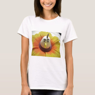 Camiseta Ave esculpida en la imagen de arte de girasol