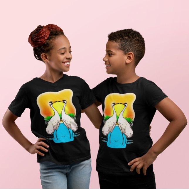 Camiseta Aves de Grullas en Niños Amados (Whopping Cranes in Love Light Colored Kid's T-Shirt)