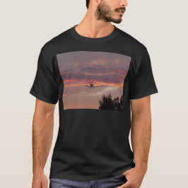 Camiseta Avión Comercial Aterrizando Al Atardecer