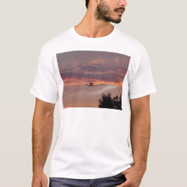 Camiseta Avión Comercial Aterrizando Al Atardecer