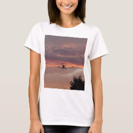 Camiseta Avión Comercial Aterrizando Al Atardecer