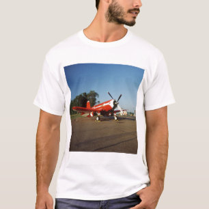 Camiseta avión F2G-1D Super Corsair en un espectáculo aéreo