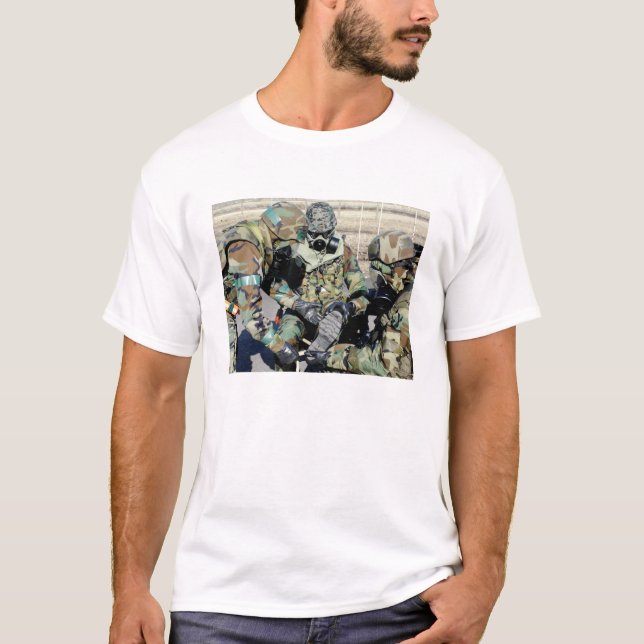 Camiseta Aviones ayudan a un soldado del Ejército de la Rep (Anverso)