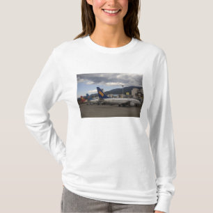 Camiseta Aviones de línea chinos domésticos alineados en