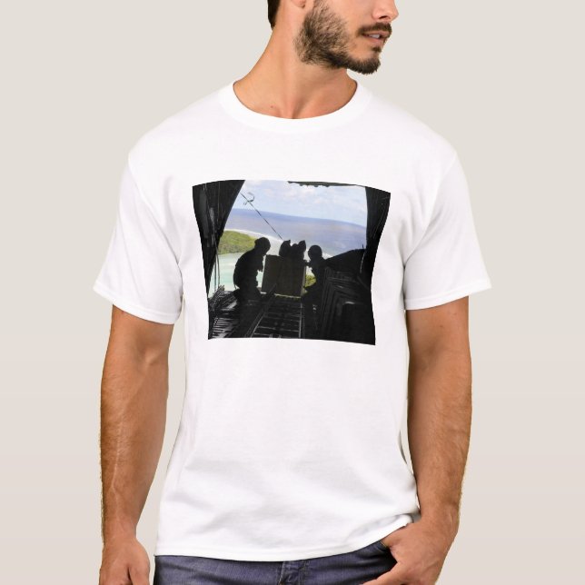 Camiseta Aviones sacan una paleta de artículos donados (Anverso)