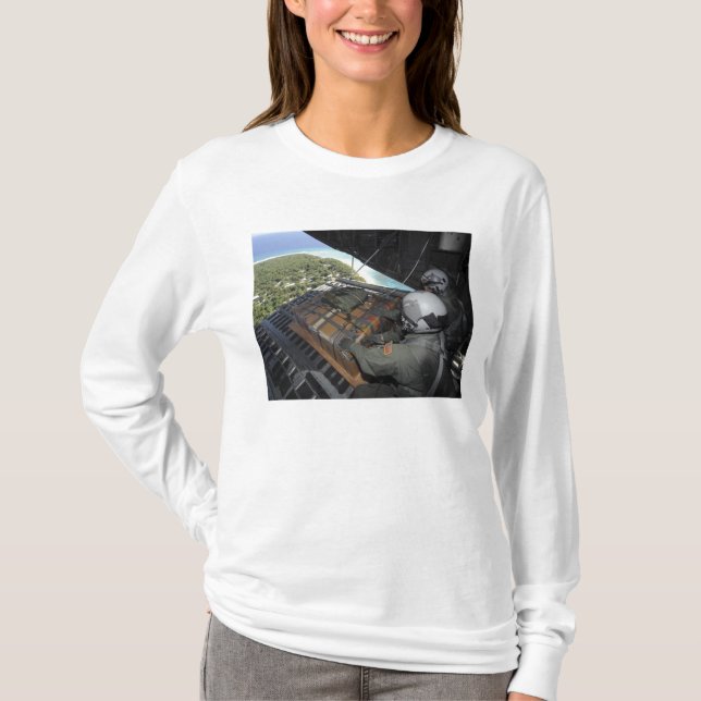 Camiseta Aviones sacan una paleta de artículos donados 2 (Anverso)