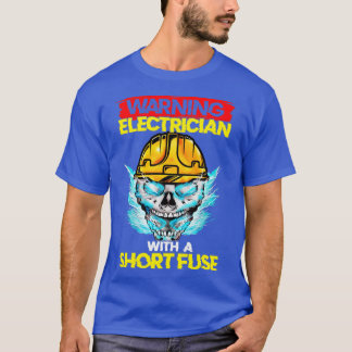 Camiseta Aviso A Electricista Con Una Fuga Corta