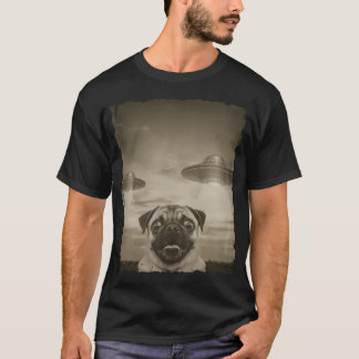 Camiseta Avistamiento divertido de ovni con perro pug selfi