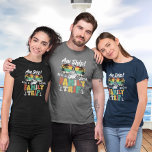 Camiseta Aw Ship Es Año Personalizado de Barco Familiar<br><div class="desc">Este diseño puede ser personalizado en el área proporcionada cambiando la foto y/o el texto. O puede personalizarse haciendo clic en Personalizar esta plantilla y, a continuación, eligiendo la opción de hacer clic en el personalizar y eliminando o cambiando el color del fondo, agregando texto, cambiando el color o estilo...</div>