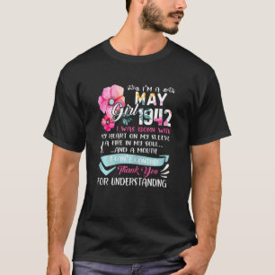 Camiseta Awesome Since 1942 80th Birthday I'm A May Girl 19
